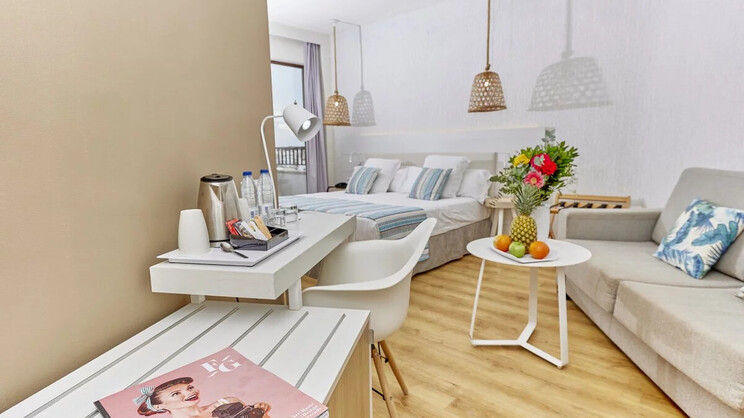 Deluxe Sea View Room 